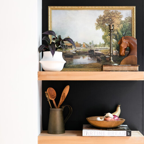 Tricorn black shwerwin William accent wall floating shelf